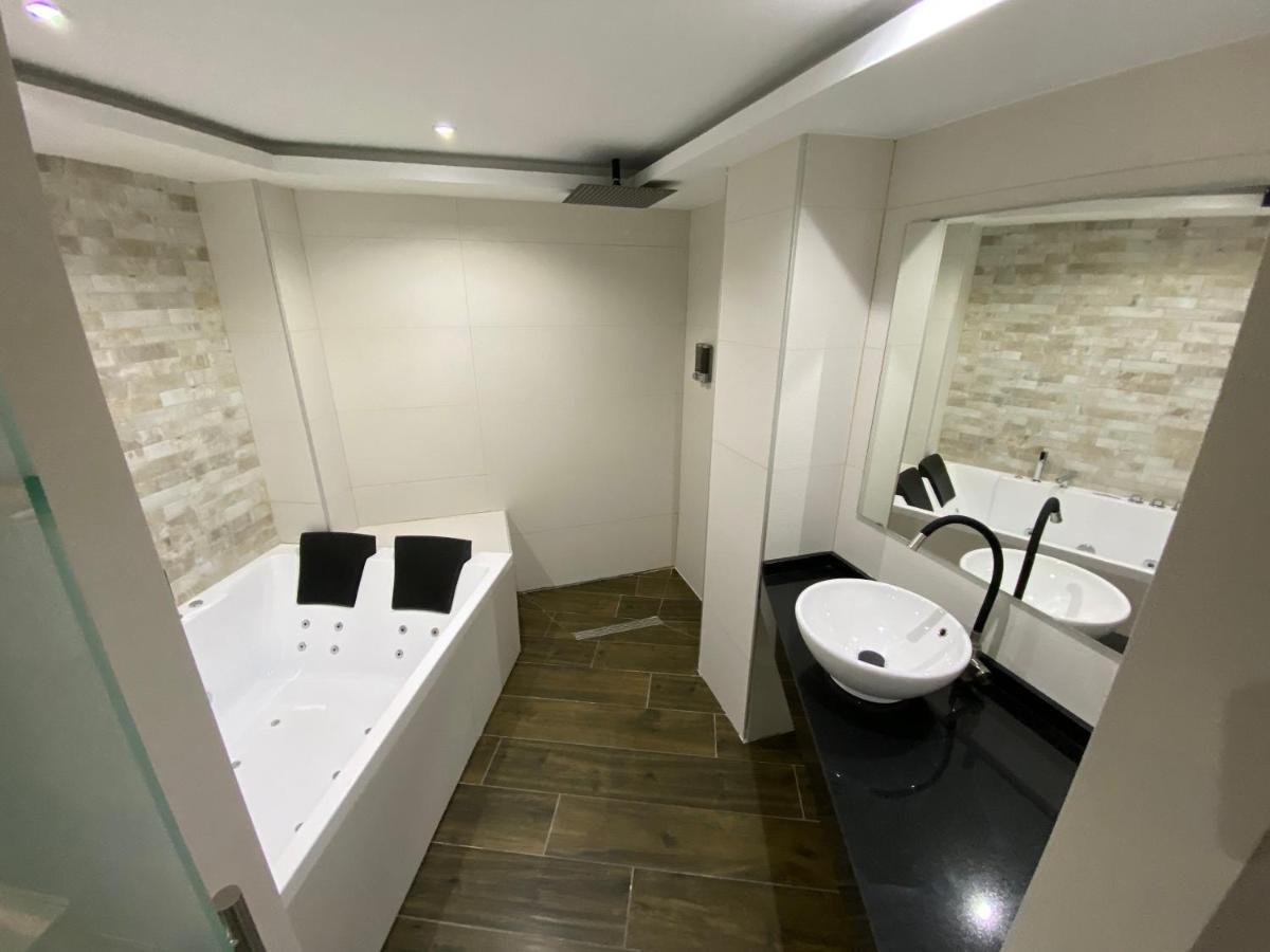 Apartamentos Las 7 Esencias Linares  Buitenkant foto