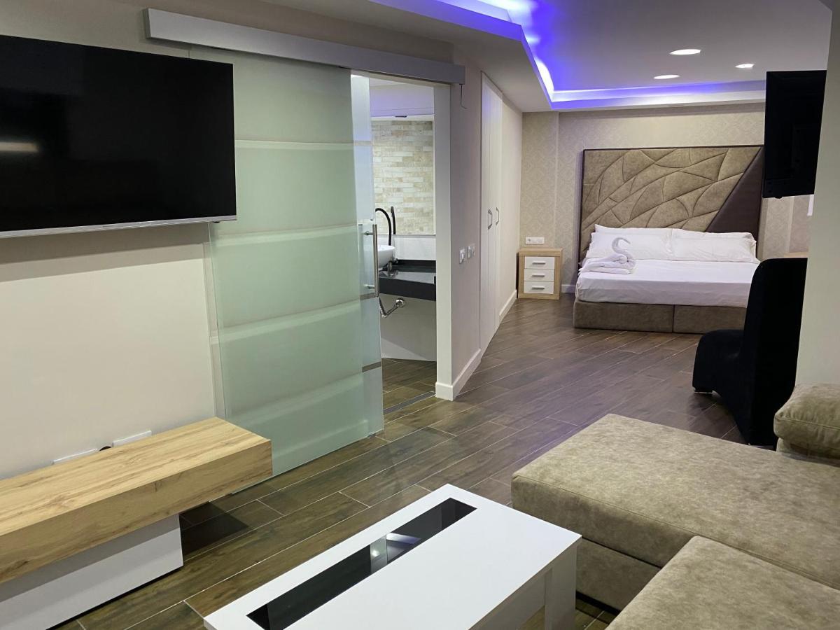 Apartamentos Las 7 Esencias Linares  Buitenkant foto