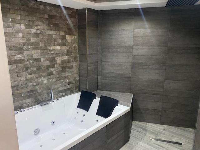 Apartamentos Las 7 Esencias Linares  Buitenkant foto